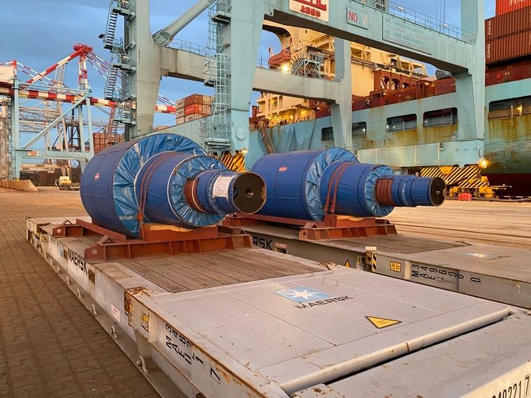 OOG mill rollers secured on a flat-rack container at the Odesa port terminal